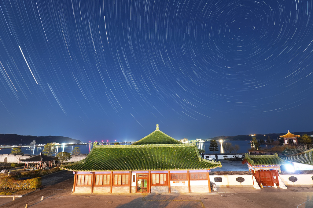 燕趙園の夜