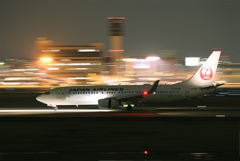 夜の伊丹空港