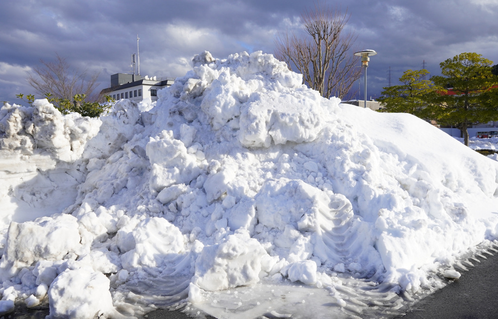 除雪の山