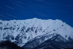 月夜の大山南壁