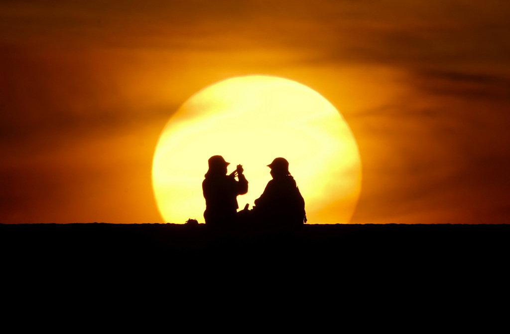 夕日の二人
