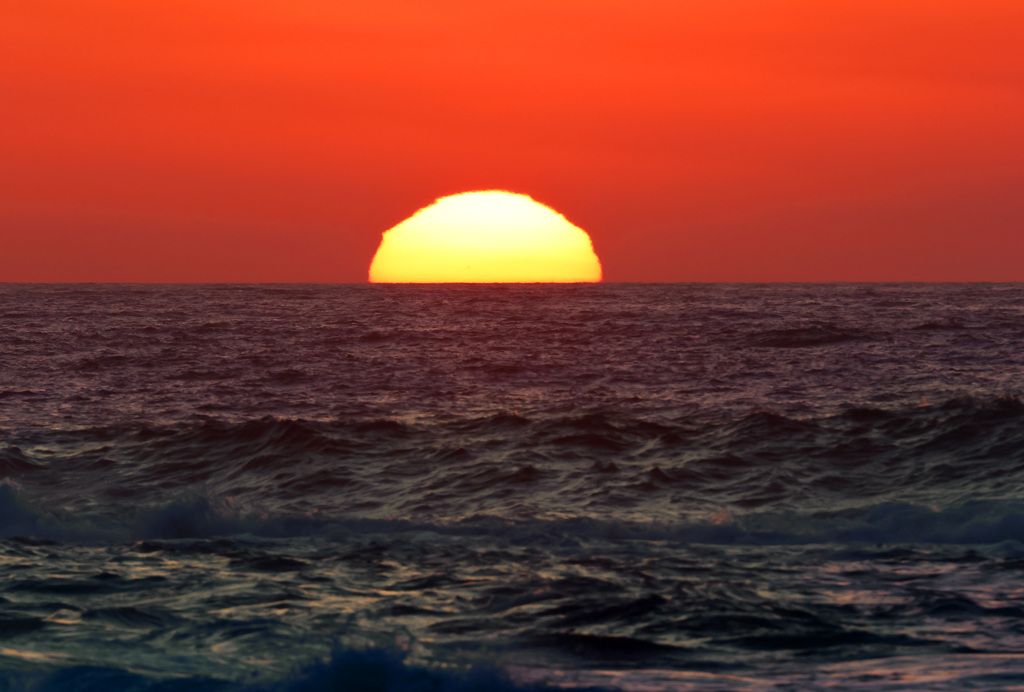 夕日の日本海