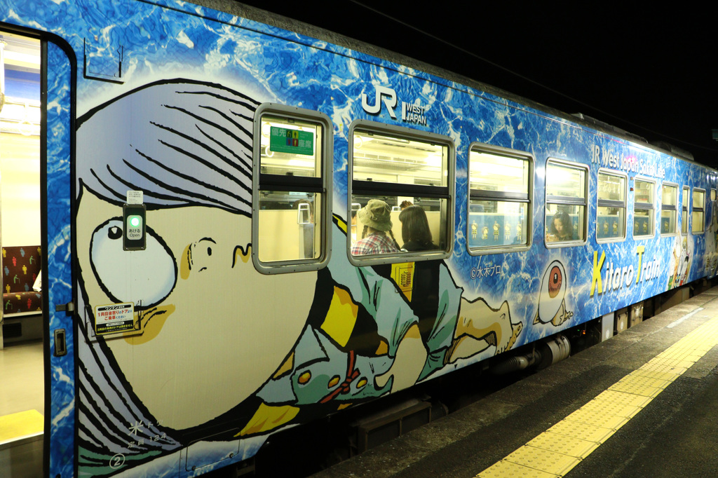 みなと祭花火帰りの列車