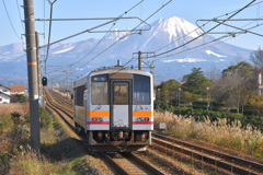 東山公園駅にて