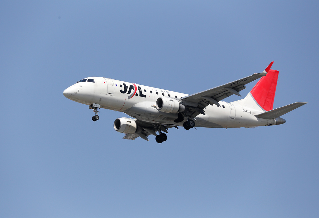 伊丹空港飛来機リスト J-AIR