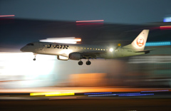 J-AIR到着