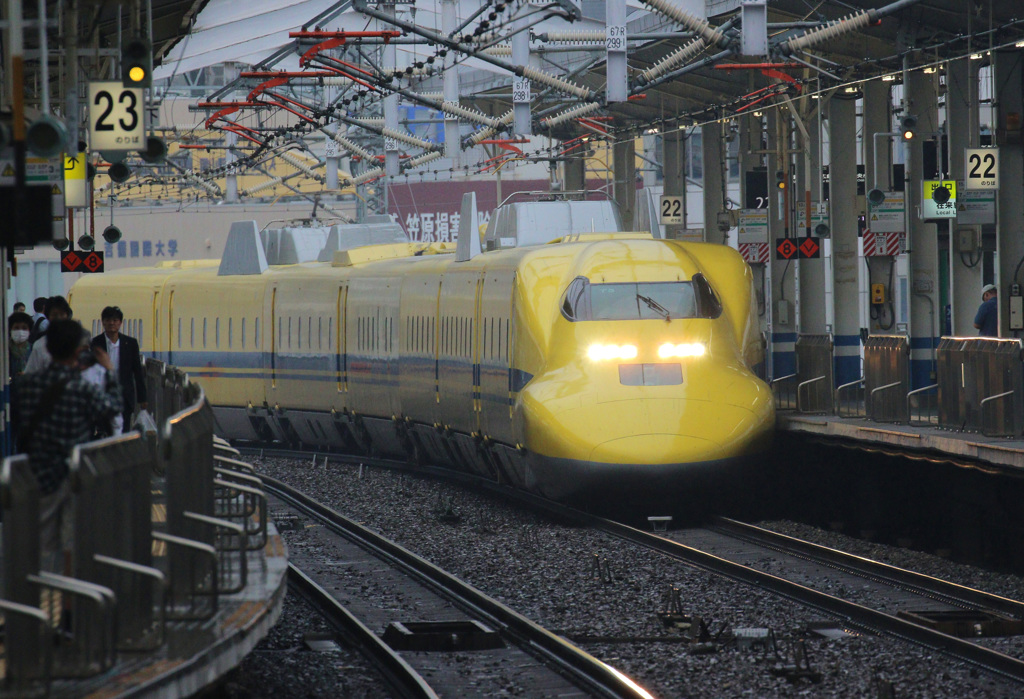 2015.6.11イエロー岡山駅