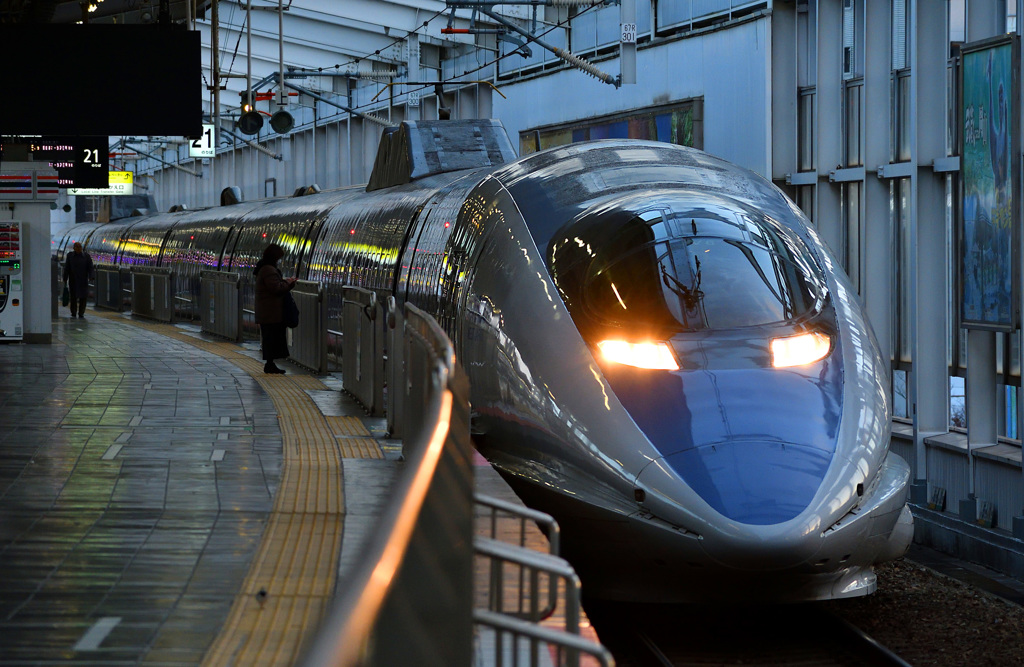 早朝の500系