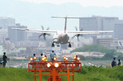 R14 ハイビスカス着陸