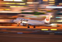 J-AIR到着