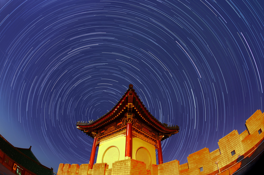燕趙園に巡る北天の星