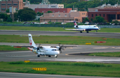 ATR42とIBEX