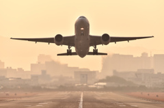 B777 Take Off