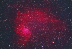 勾玉星雲 IC405