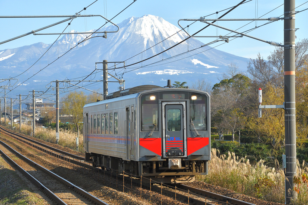 東山公園駅にて