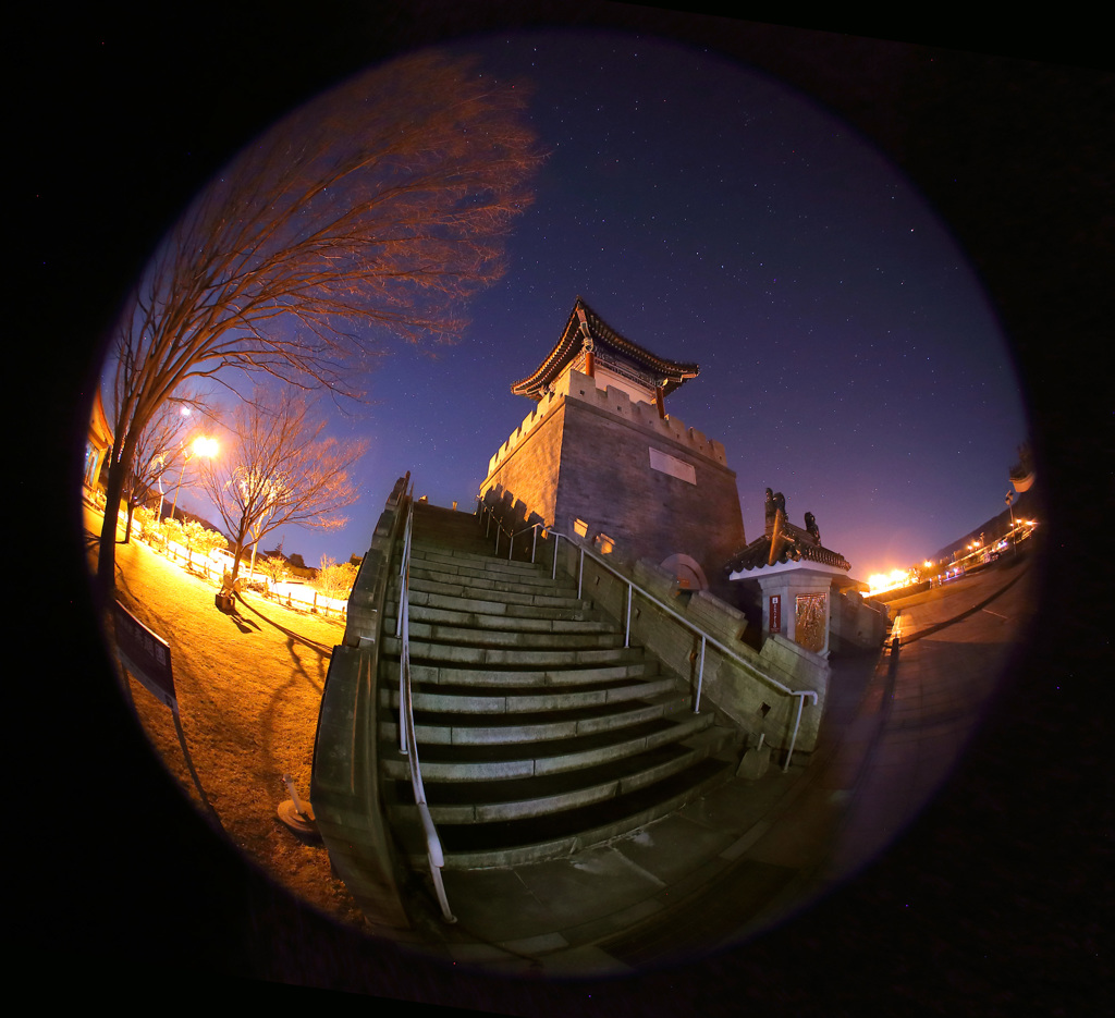 夜の燕趙園