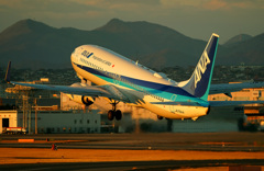 夕日のB737