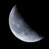 下弦の月  (月齢23.3)