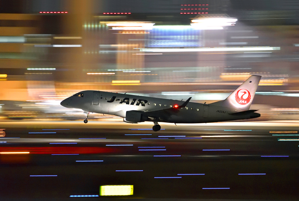 J-AIR着陸