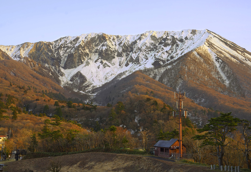 早春の大山