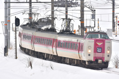 雪の伯備線