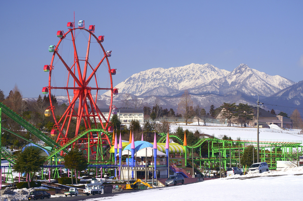 雪の大山と蒜山高原センター