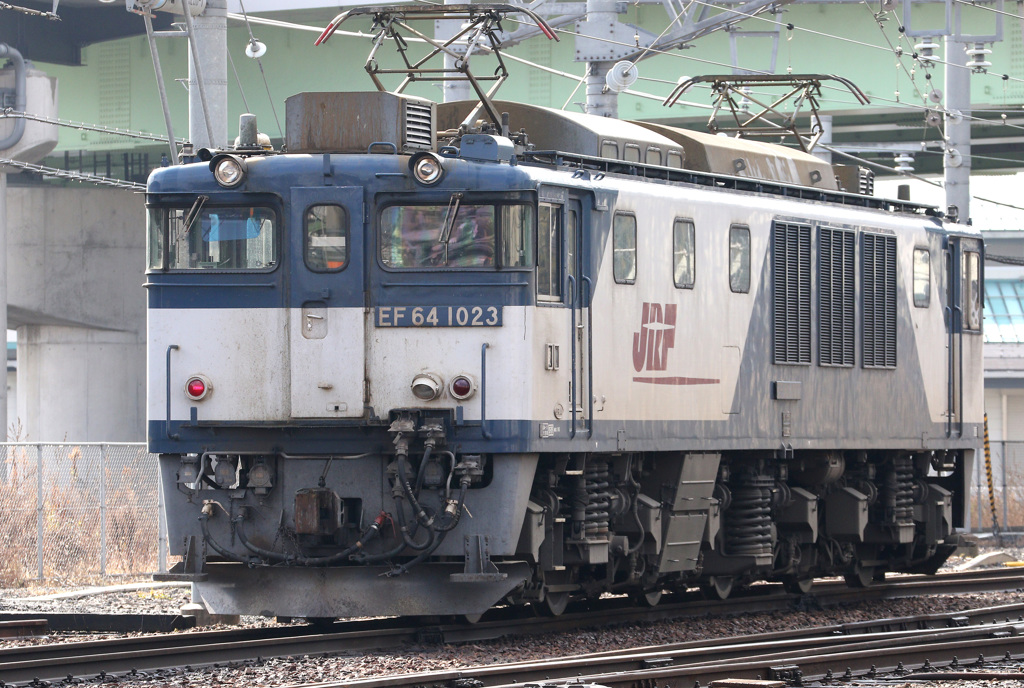 EF64 1023