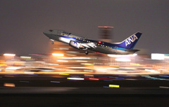 夜の伊丹空港