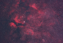 白鳥座ガンマ星付近の散光星雲