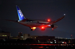 B787到着