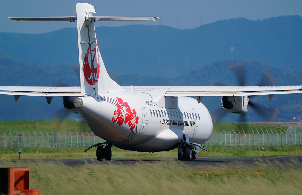 ATR-42ハイビスカス出発