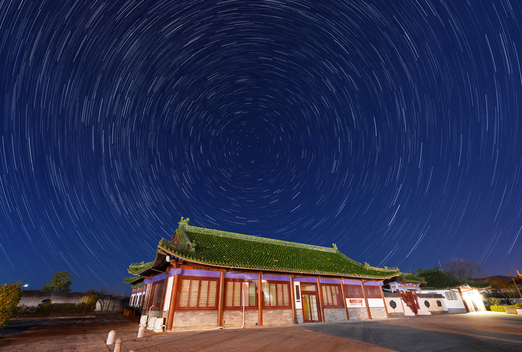 燕趙園と巡る北天の星々