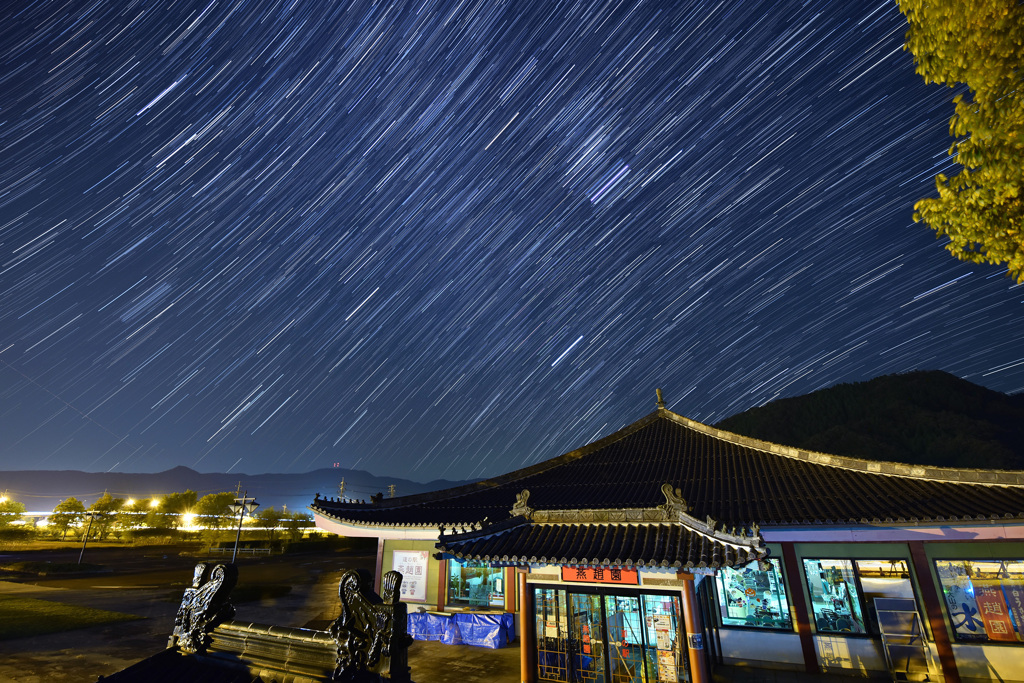 燕趙園に昇る冬の星座