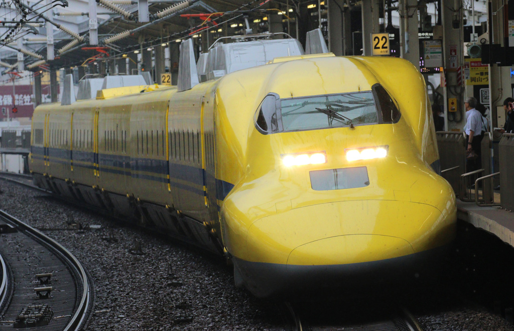 2015.6.11イエロー岡山駅