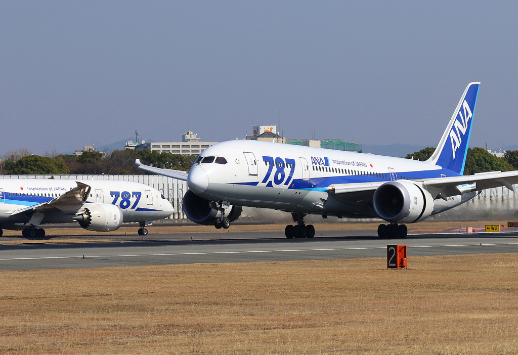 787接近