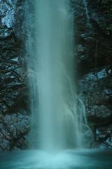 初秋　払沢の滝