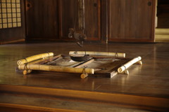 春を探して　暖炉