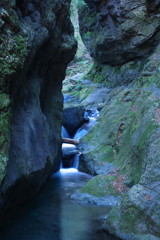 冬を探して　神戸岩