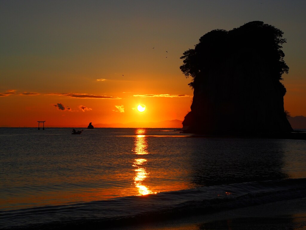 見附島　朝日