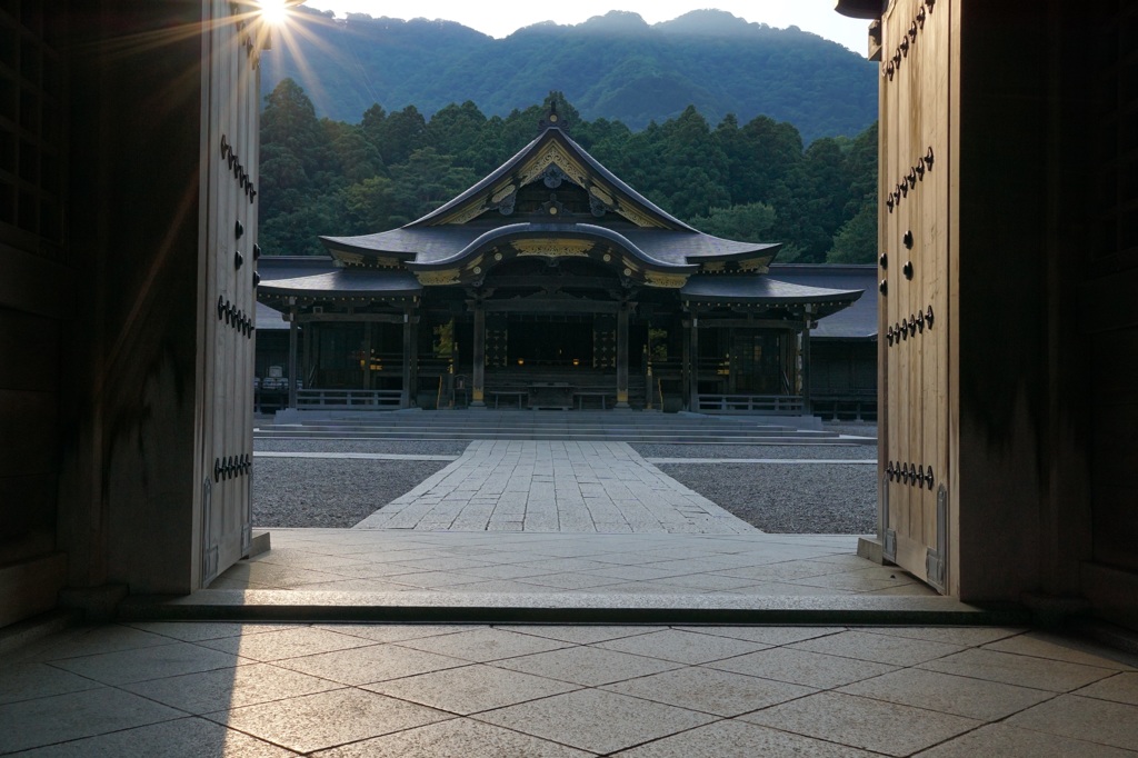 彌彦神社①