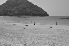 海（モノクロ）