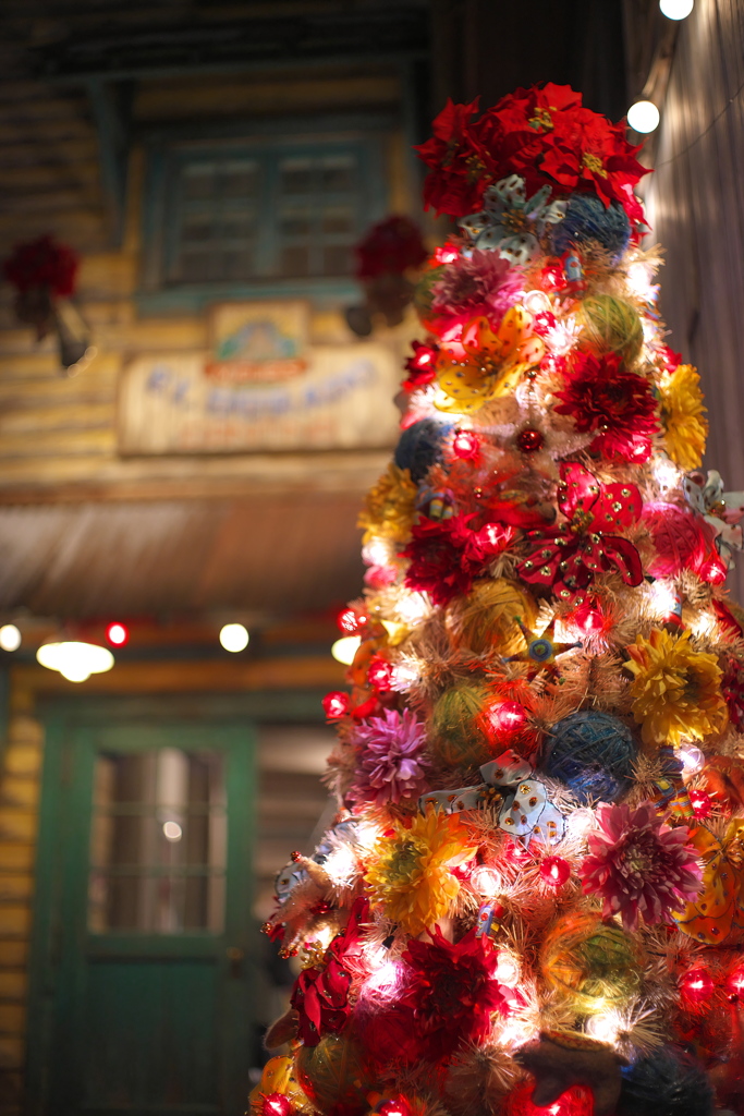 ディズニーシーのクリスマスツリー