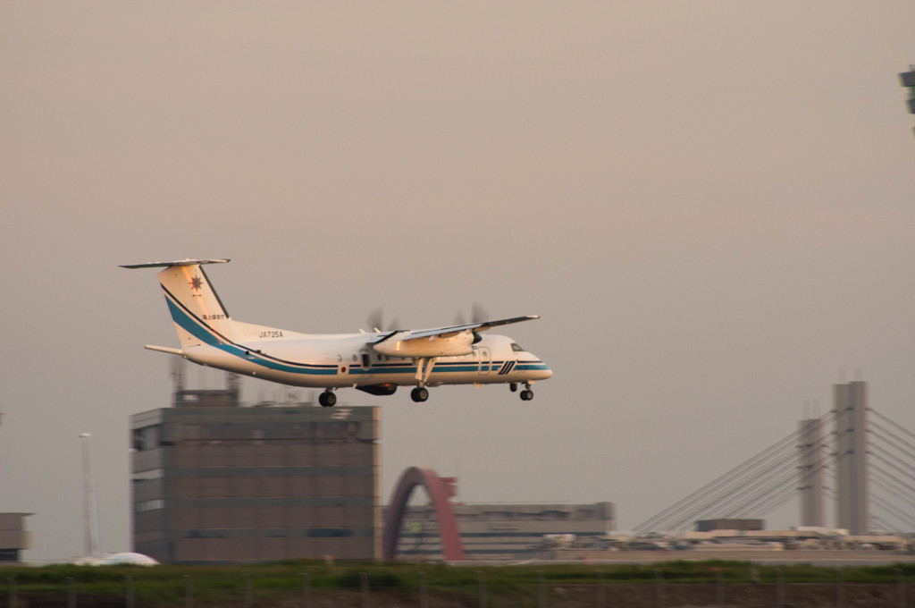 プロペラ機