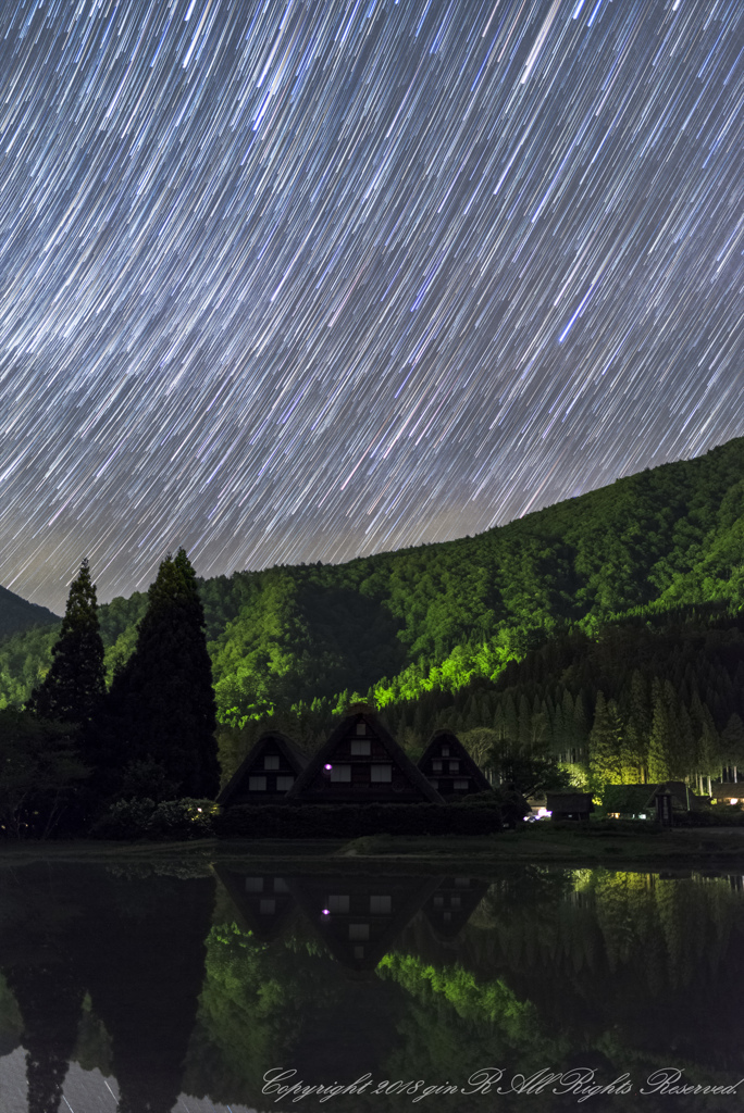 白川郷に星降る夜