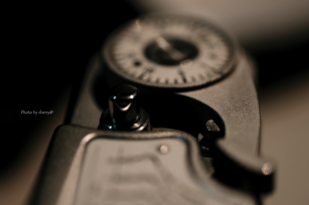 Shutter button