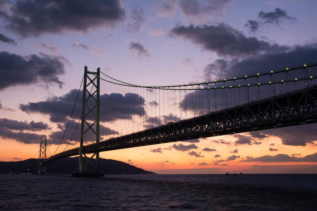 Akashi-Kaikyo Bridge 2