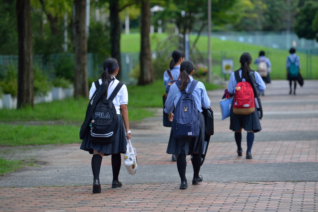 女学生