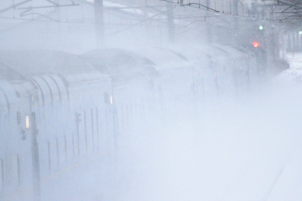天気荒れてるからきおつけて　イッテラー(￣ー￣)ノ▽"フリフリ　2