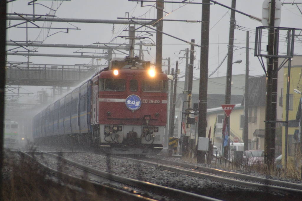 2015/03/10　雨の中の北斗星　2
