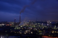 眠らぬ夜の始まり